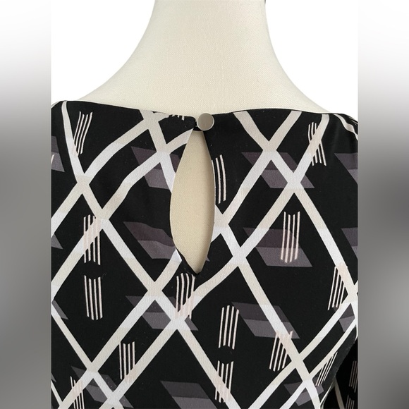 White House Black Market Black and White Patterned Dress - Picture 3 of 4